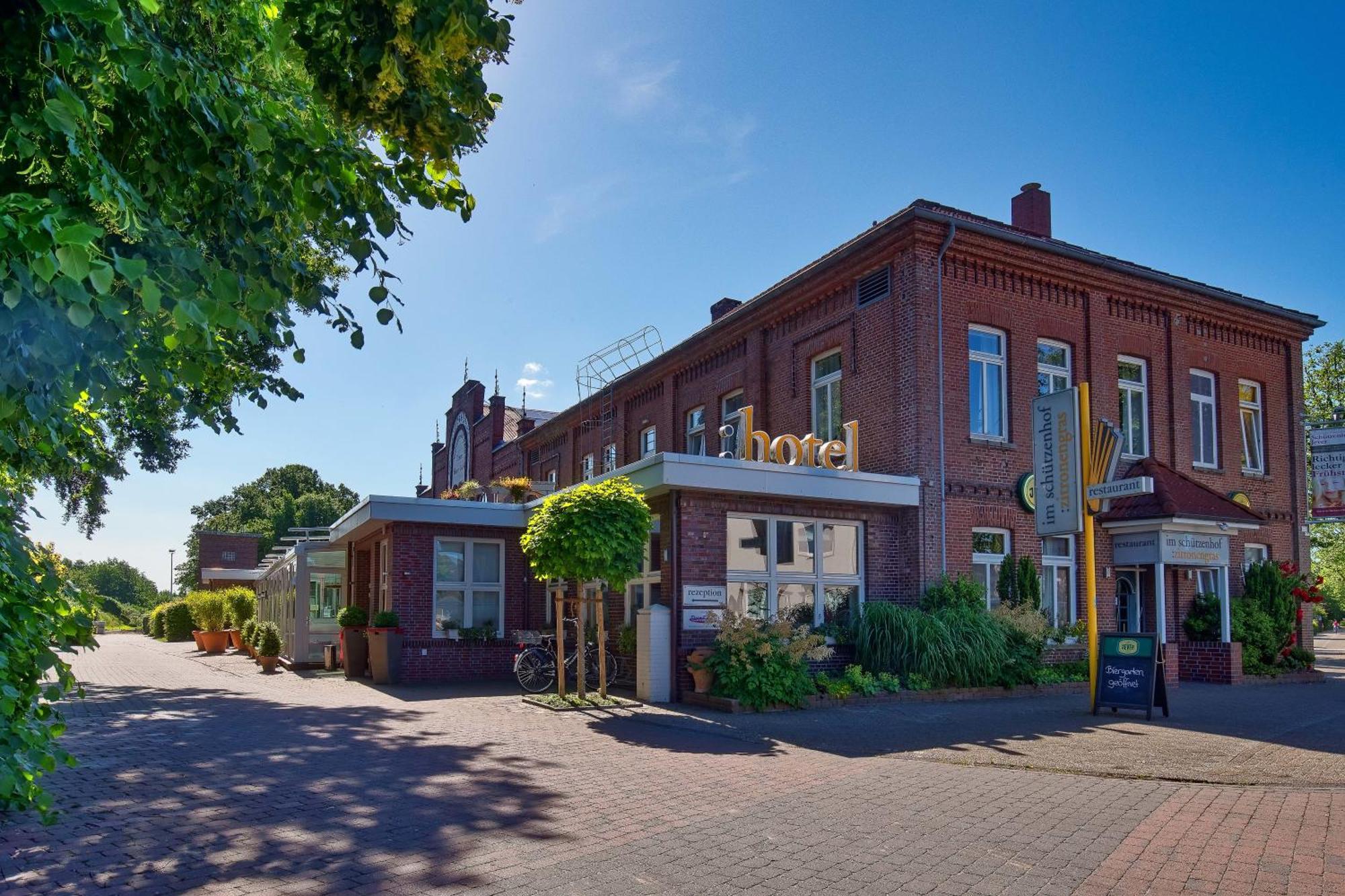 Hotel Im Schuetzenhof, Jever Exterior foto