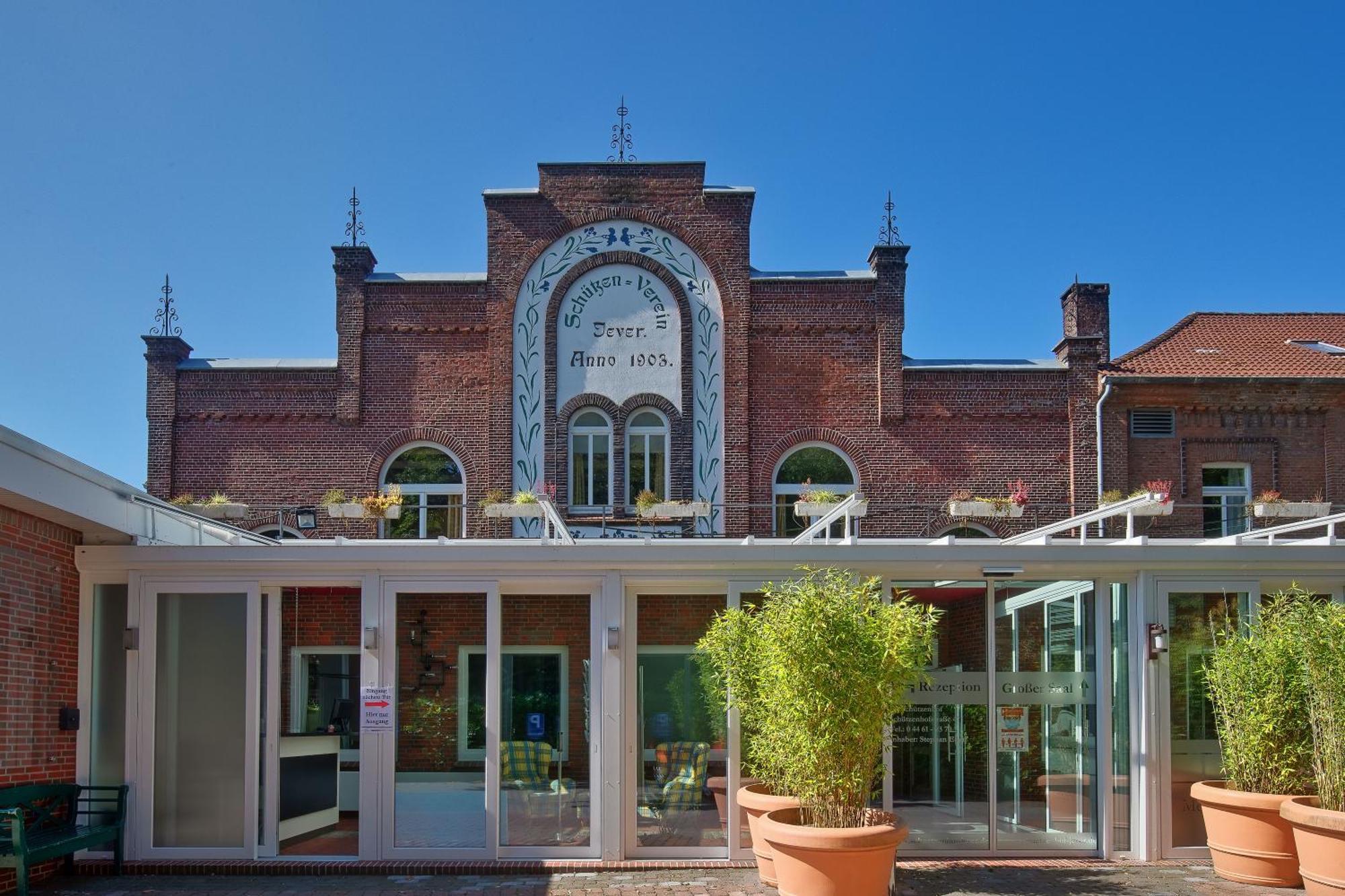 Hotel Im Schuetzenhof, Jever Exterior foto